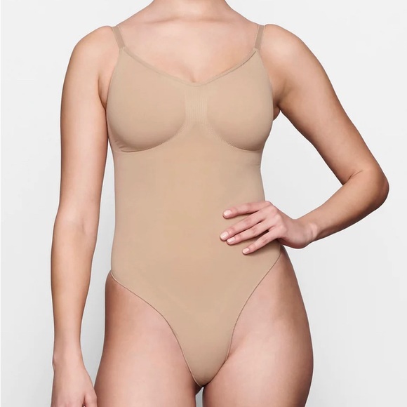 SKIMS - SCULPTING THING BODYSUIT (2)S/M (1) 2X/3X - Picture 2 of 8